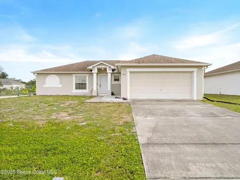 867 Fairhaven Street NE Palm Bay FL 32907