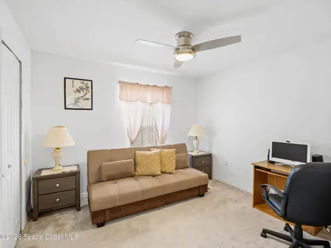 867 Fairhaven Street NE Palm Bay FL 32907