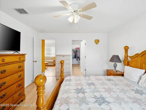 867 Fairhaven Street NE Palm Bay FL 32907