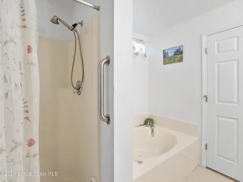 867 Fairhaven Street NE Palm Bay FL 32907