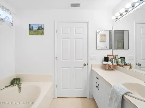 867 Fairhaven Street NE Palm Bay FL 32907