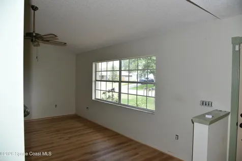 988 Hunt Street NW Palm Bay FL 32907
