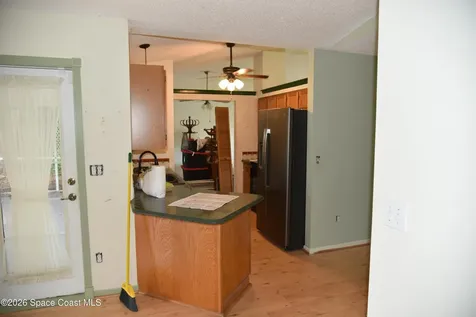 988 Hunt Street NW Palm Bay FL 32907