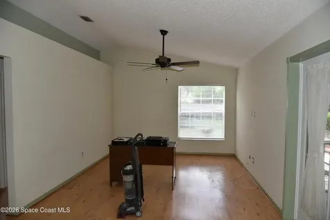 988 Hunt Street NW Palm Bay FL 32907
