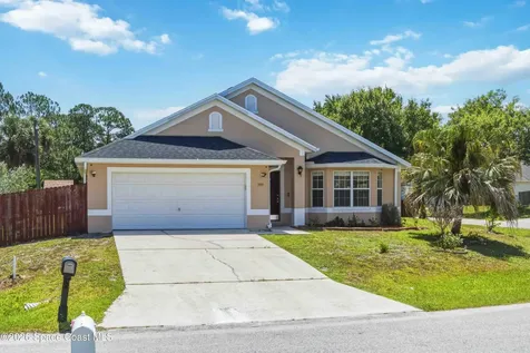 599 Estes Avenue SW Palm Bay FL 32908