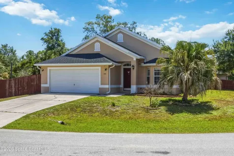 599 Estes Avenue SW Palm Bay FL 32908