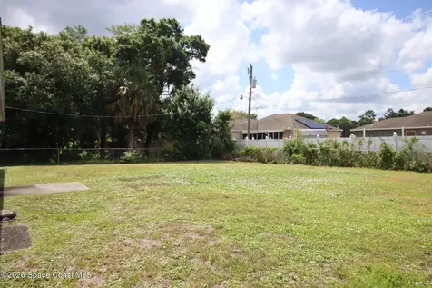 1028 Zambrana Street SE Palm Bay FL 32909