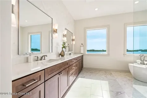 4842 S Harbor Drive Vero Beach FL 32967