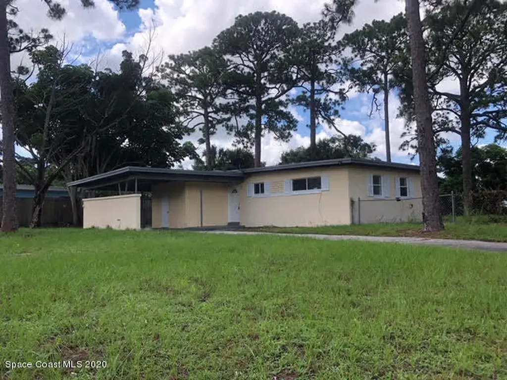 1053 Hickory Lane Cocoa FL 32922