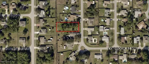 950 Camden Avenue NW Palm Bay FL 32907