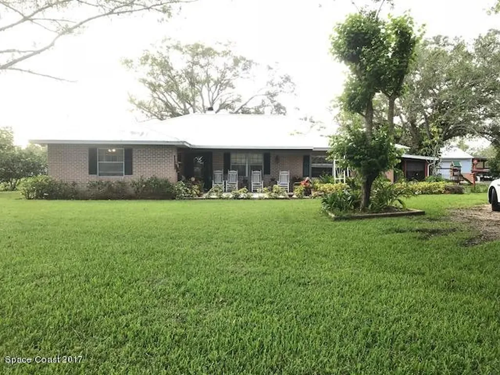 10353 134th Court Fellsmere FL 32948