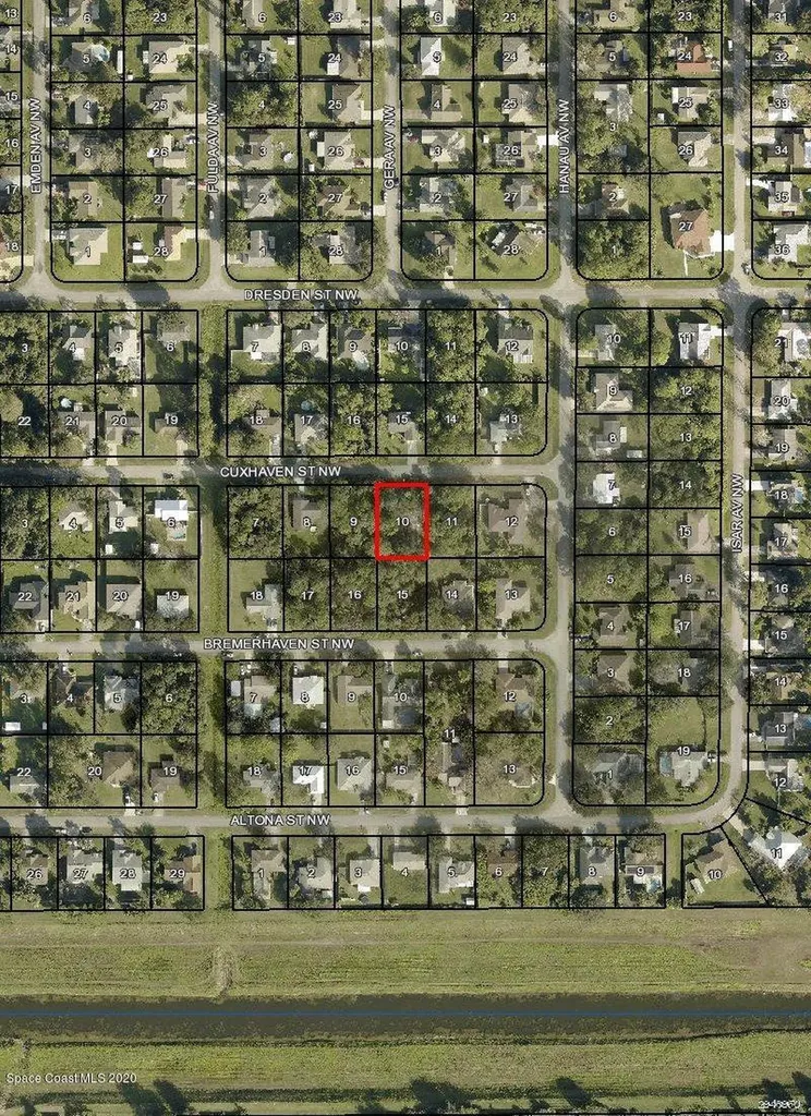 636 Cuxhaven Street NW Palm Bay FL 32907