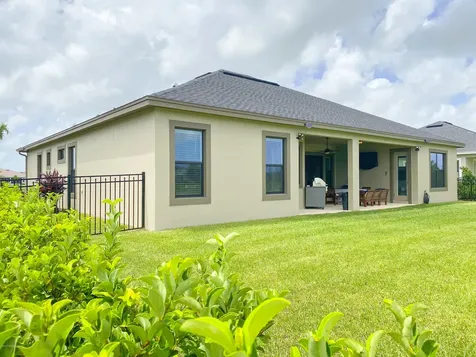 7631 Paragrass Avenue Melbourne FL 32940