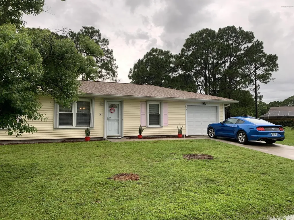 898 Thuringer Street NW Palm Bay FL 32907