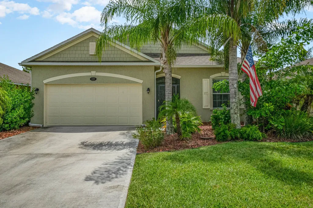 2048 Neveah Avenue NW Palm Bay FL 32907