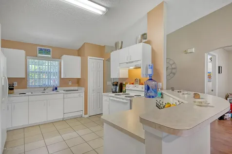 1290 Scottish Street SW Palm Bay FL 32908