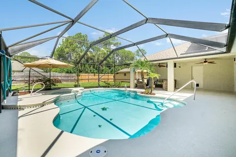 1042 Fairplay Avenue NW Palm Bay FL 32907