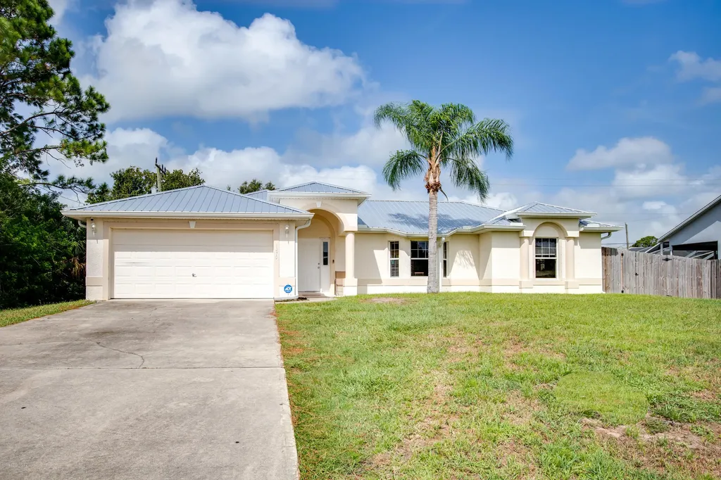 1270 Nienburg Avenue NW Palm Bay FL 32907