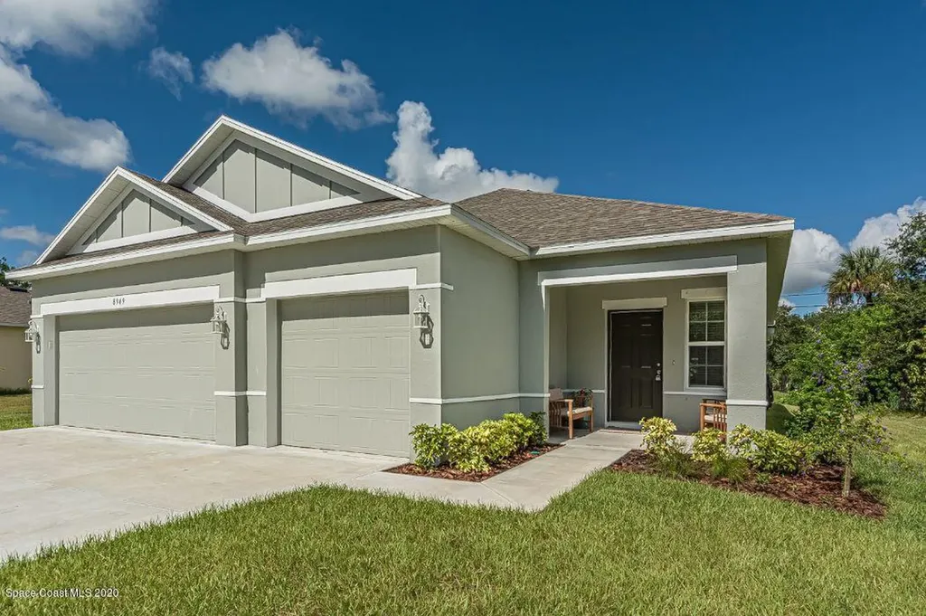 8949 101st Court Vero Beach FL 32967