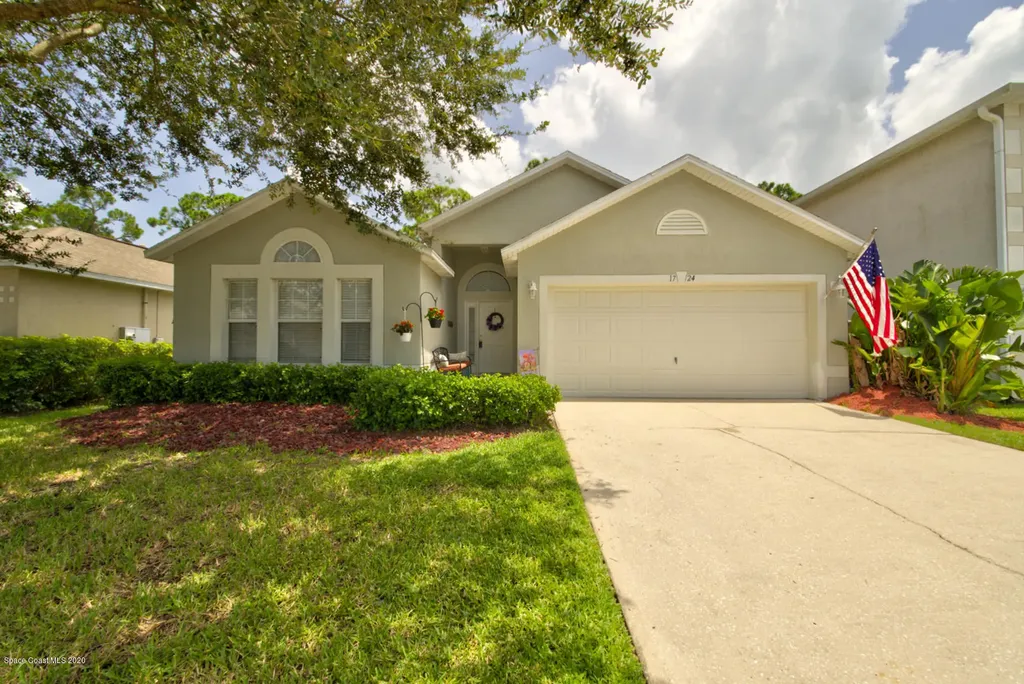1724 La Maderia Drive SW Palm Bay FL 32908