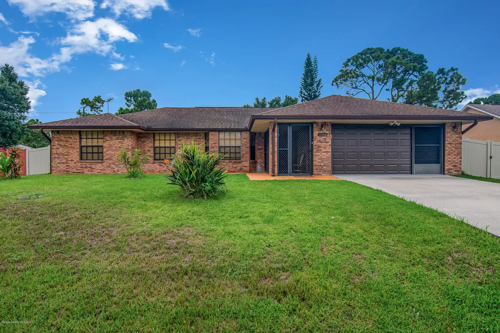 1368 Kayford Street NW Palm Bay FL 32907
