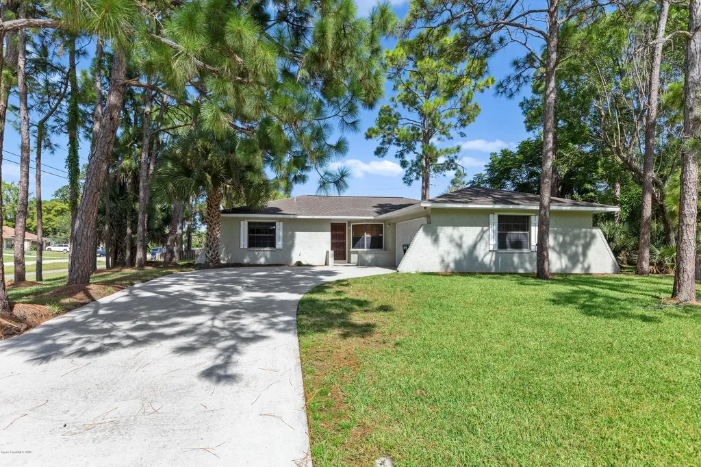 501 Estes Avenue SW Palm Bay FL 32908