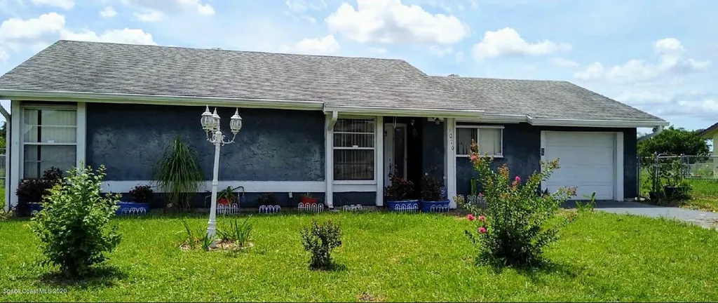 1070 Hooper Avenue NE Palm Bay FL 32905