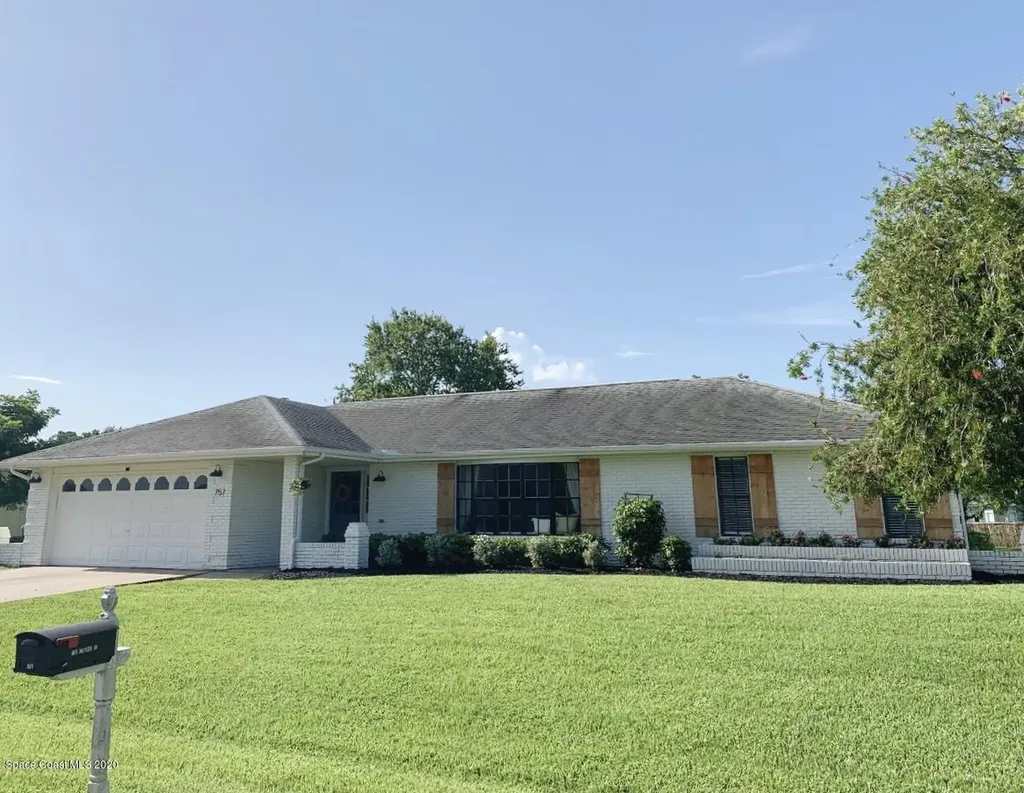 757 Hyannie Street NE Palm Bay FL 32907