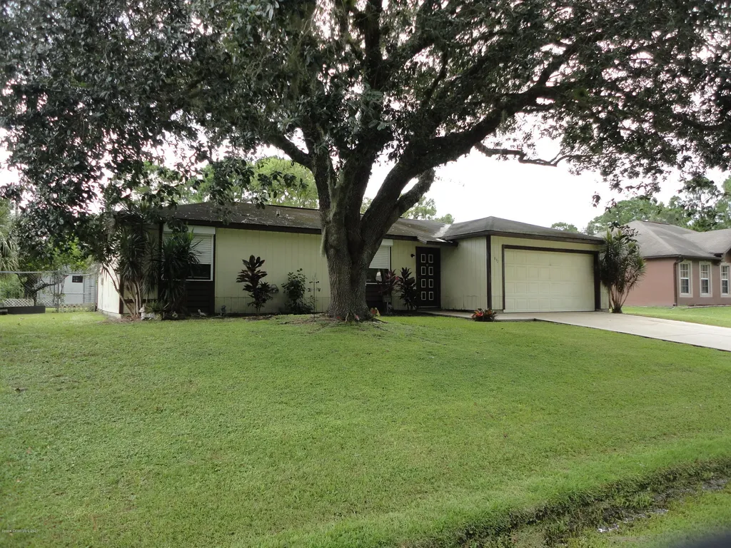 842 Schomer Avenue SW Palm Bay FL 32908