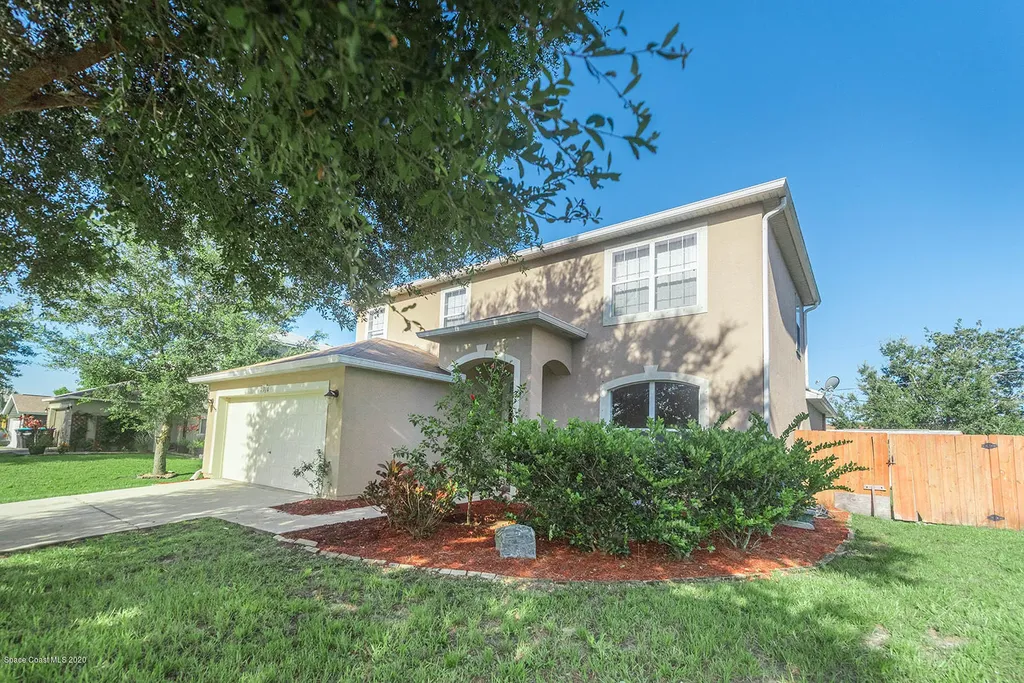 730 Carlyle Avenue SE Palm Bay FL 32909