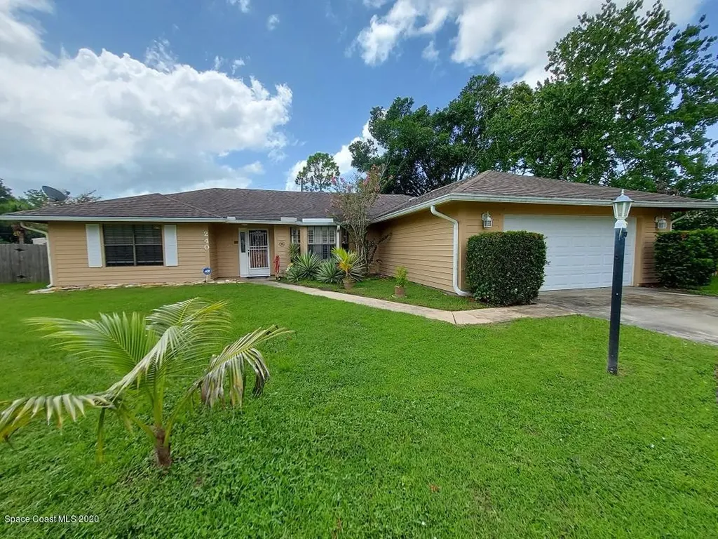 240 Dickinson Street NE Palm Bay FL 32907