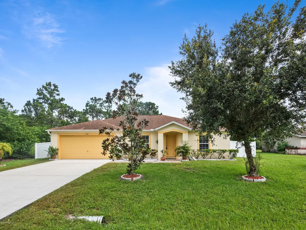 1570 Republic Street SE Palm Bay FL 32909