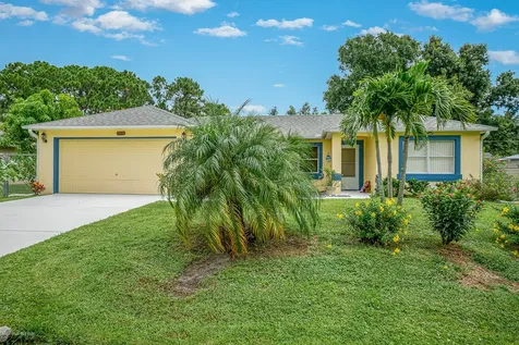 1437 Beche Street SE Palm Bay FL 32909