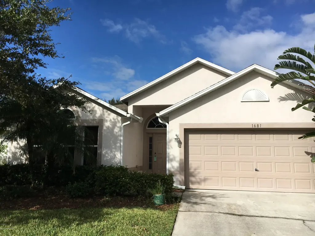 1681 La Maderia Drive SW Palm Bay FL 32908