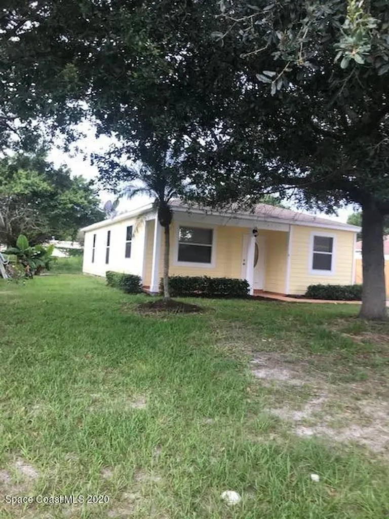 4241 36th Court Vero Beach FL 32967