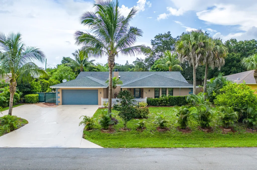 118 NE Caprona Avenue Port St Lucie FL 34983