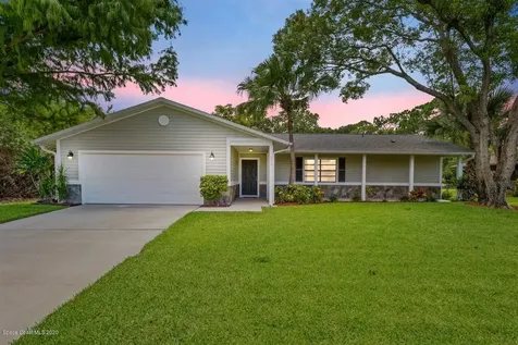 658 Rostock Circle NW Palm Bay FL 32907