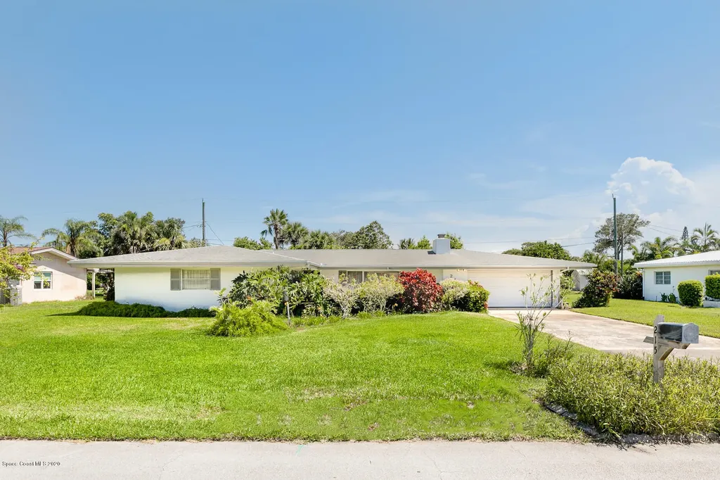 215 Deland Avenue Indialantic FL 32903