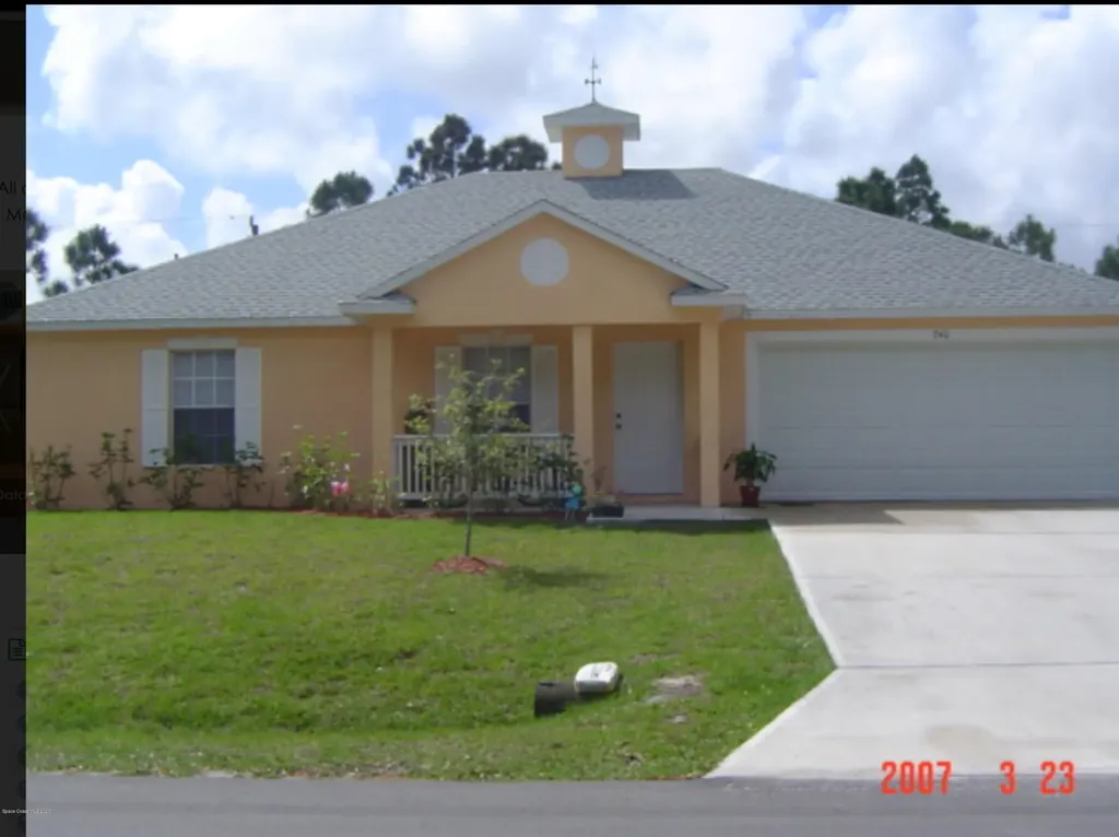 740 Avalon Street SE Palm Bay FL 32909