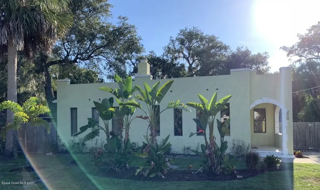 2010 Pennwood Drive Melbourne FL 32901