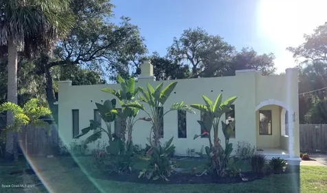2010 Pennwood Drive Melbourne FL 32901