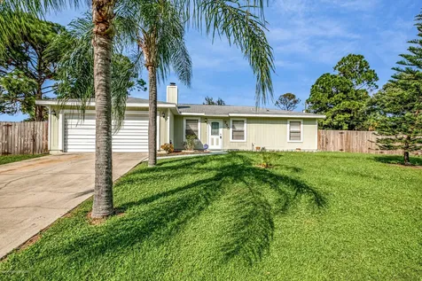 755 Sanford Street SW Palm Bay FL 32908