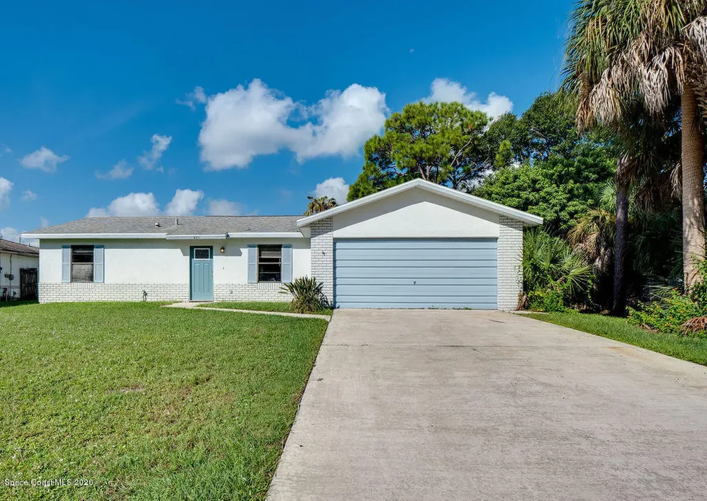 890 Dunkirk Avenue NW Palm Bay FL 32907