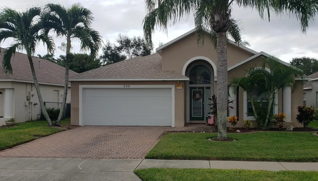 700 Sunset Lakes Drive Merritt Island FL 32953