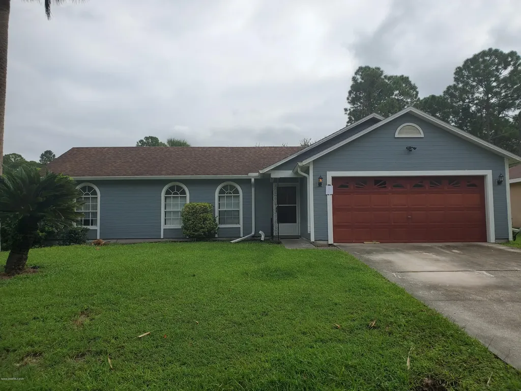 585 Searle Avenue SW Palm Bay FL 32908