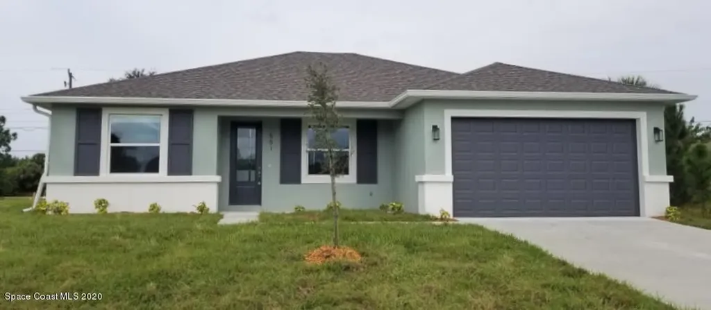 551 Ganley Street SW Palm Bay FL 32908