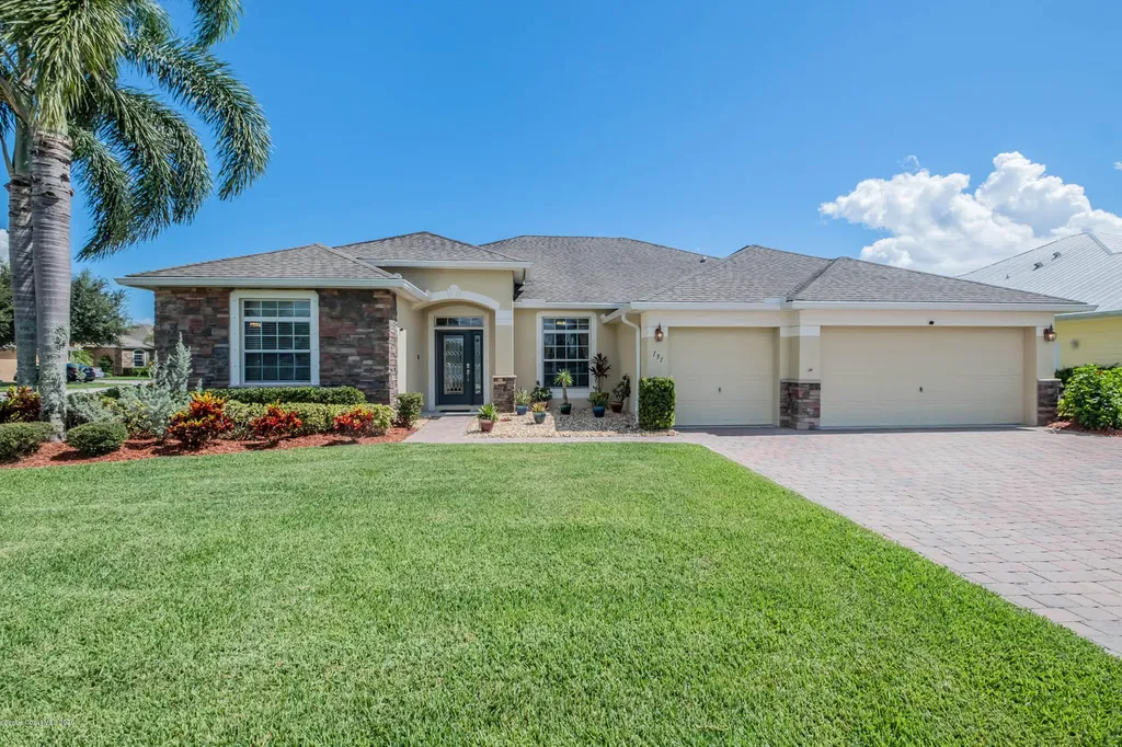 151 Grouper Circle SE Palm Bay FL 32909
