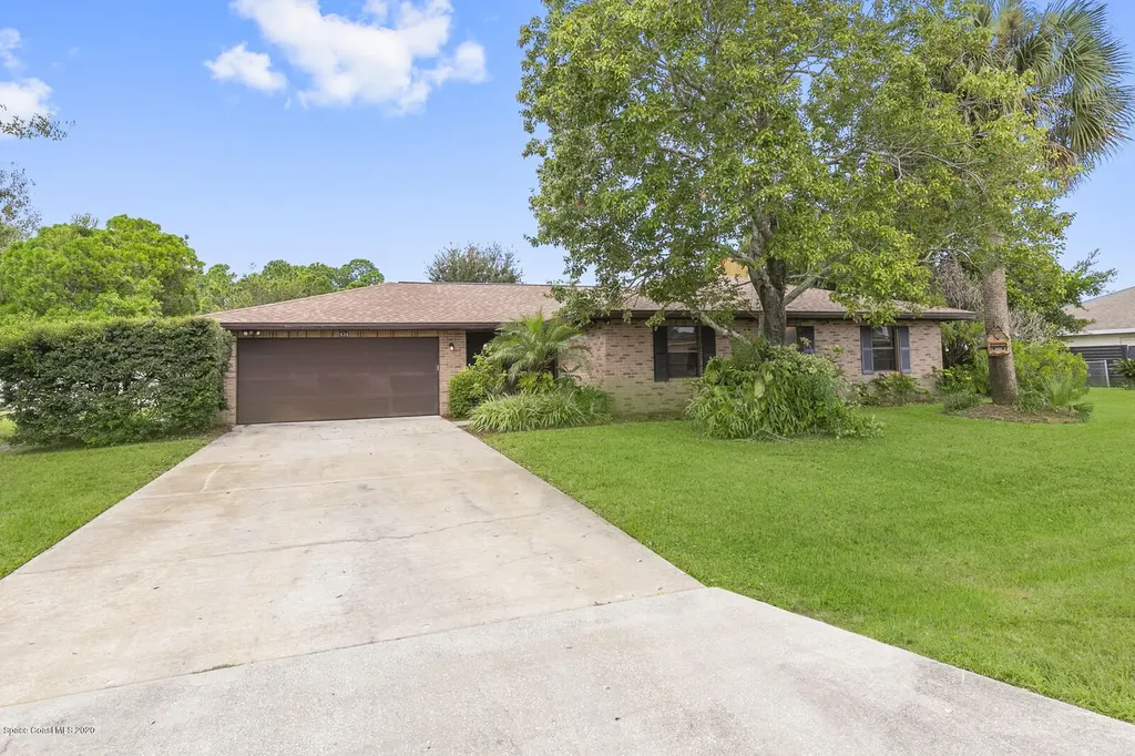 434 Biscayne Avenue NW Palm Bay FL 32907