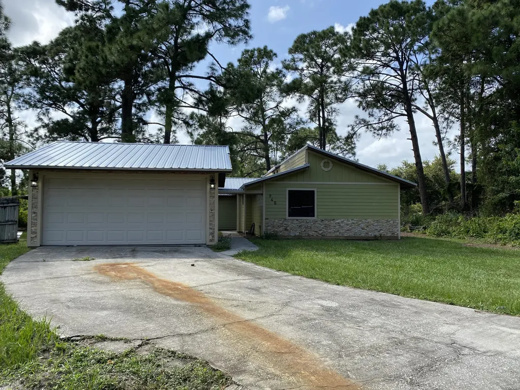 948 Gulfport Road SE Palm Bay FL 32909