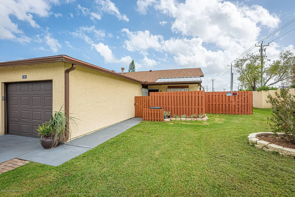 11 Hepburn Place Merritt Island FL 32953